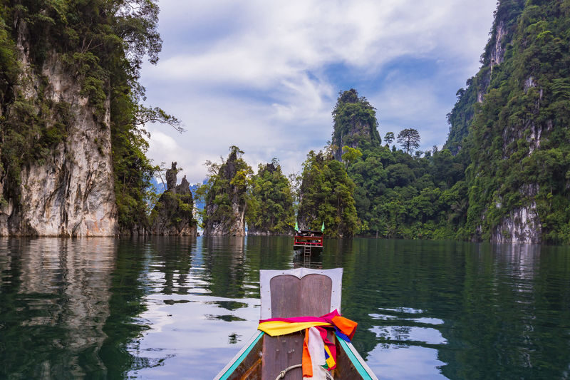 Cheow Lan Lake & Samet Nangshe Full-Day National Park Tour - The long-tail boat is the heart of the lake visit