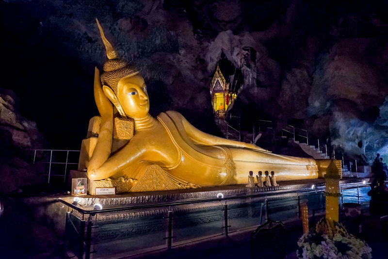Cheow Lan Lake & Samet Nangshe Full-Day National Park Tour - Lunch at the raft house, then a little room to unwind