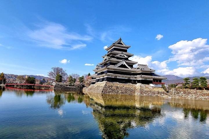 Cherry Blossom Festival - 13 days by On The Go Tours: Tour from Tokyo - Kanazawa’s samurai quarter and Kenroku-en