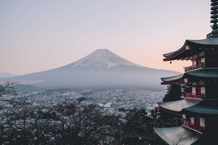 Cherry Blossom & Garden 13-Day Tour by MW Tours - A spring route with a lot of ground to cover