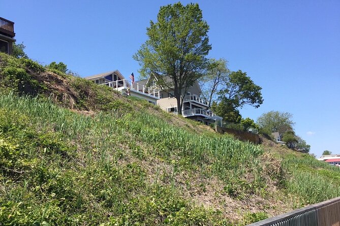 Chesapeake Beach Guided Walking Tour - The Cliffs - Meeting and Pickup