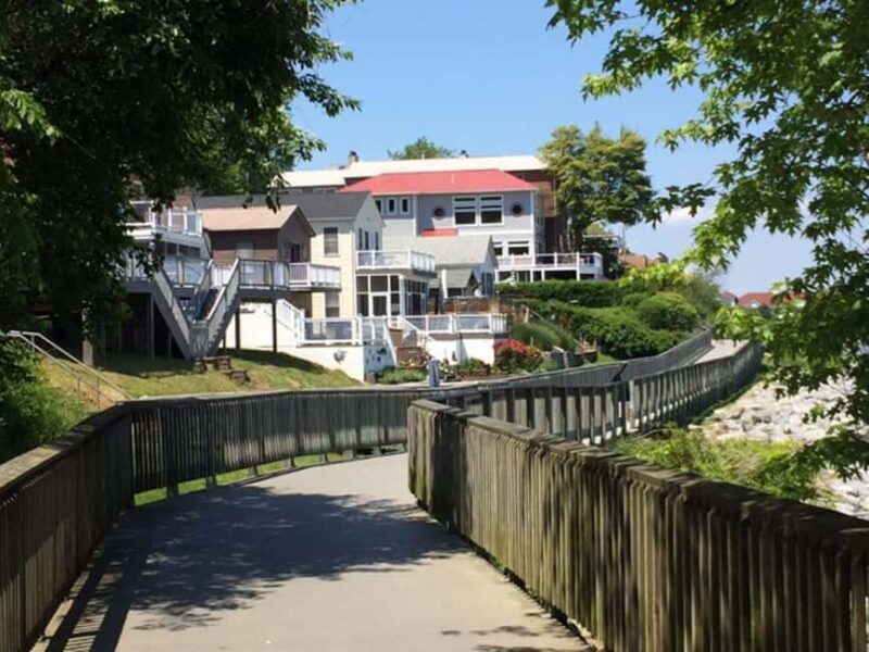 Chesapeake Beach: Guided Walking Tour to The Cliffs - Comparing Similar Experiences