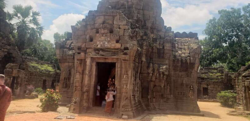 Chi so mountain _ Ta moa zoo_ Bati temple Tour - Discovering Cambodia’s Hidden Treasures: Chi So Mountain, Ta Moa Zoo, and Bati Temple Tour