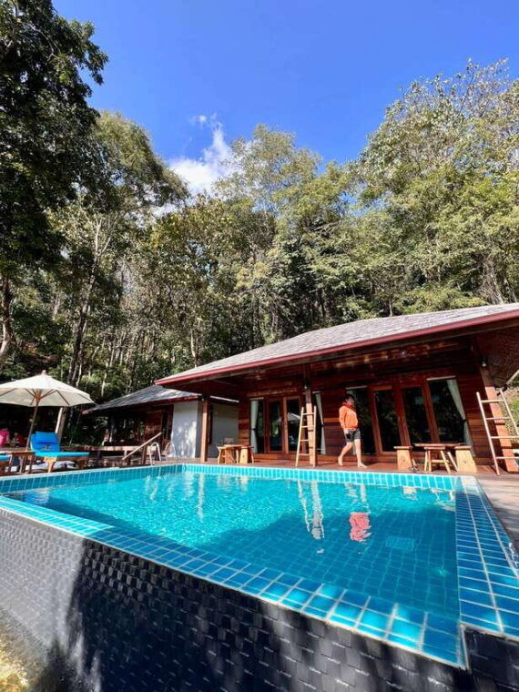 Chiang Mai 2-Day Adventure: Trekking, Tubing & Waterfalls - Evening: Check-In and Dinner Under the Stars