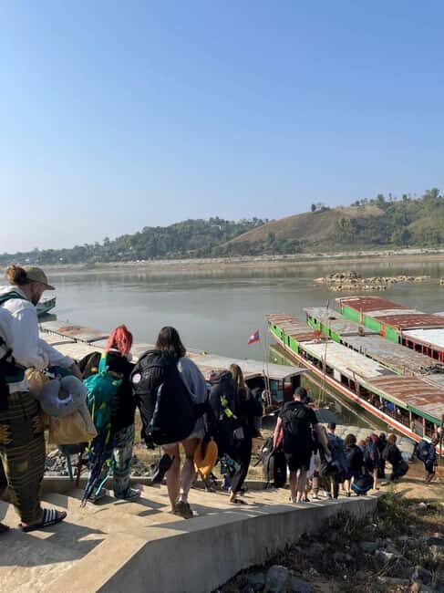 Chiang Mai: 3-Day Slow Boat Trip to Luang Prabang with Guide - Day 1: From Chiang Mai to the Laotian Border – White Temple & Immigration