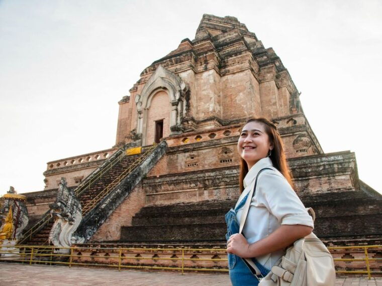 Chiang Mai: 3 Hour Old City and Temples Guided Walking Tour - What to Bring