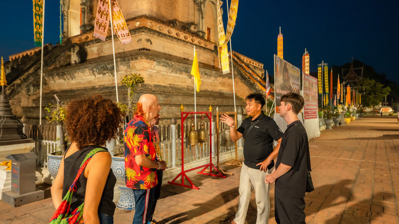 Chiang Mai After Dark: Golden-lit Temples & Lanna Food Trail - Khao Soi, Hung Lay and a family-run restaurant