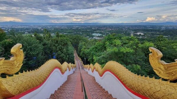 Chiang Mai: Bamboo Rafting and Wat Phra That Doi Kham - Nearby Attractions