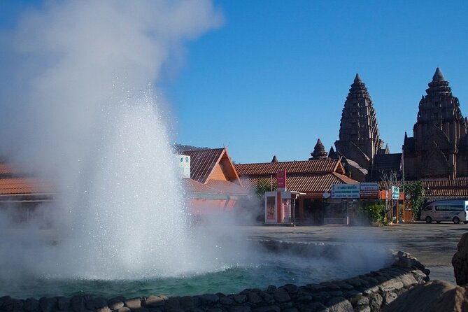 Chiang Mai - Burma - Laos Market: Thai White & Blue Temple, Black House, Etc. - Common Questions