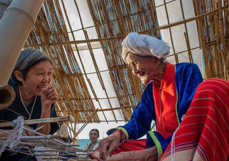 Chiang Mai CAD New Year Countdown 2027 Sky Lanterns Official - The Experience for Different Types of Travelers