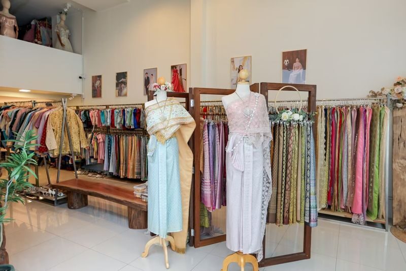 Chiang Mai Charming CM Studio Thai Costume Rental & Thai Makeup & Photography Experience - Taking photos around Chiang Mai
