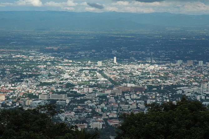 Chiang Mai: Chiang Mai City and Temples With Pick up - Proper Attire and Etiquette