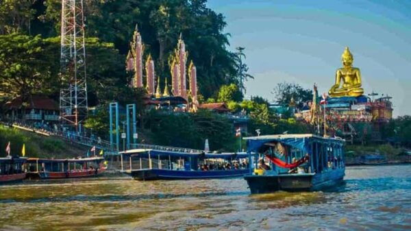 Chiang Mai: Chiang Rai Temples, Golden Triangle & Boat Tour - Booking Information and Tips