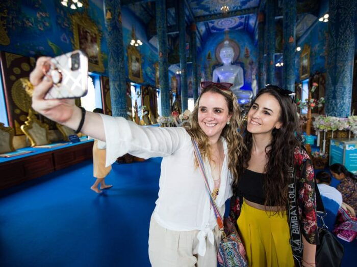 Chiang Mai: Chiang Rai White Temple and Blue Temple Day Tour - Suitability and Health Considerations