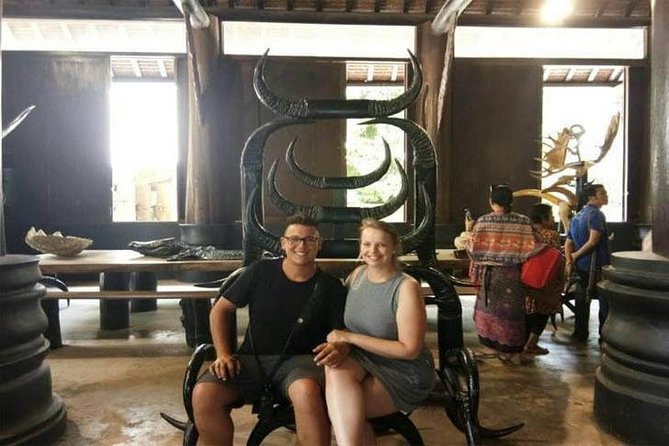 Chiang Mai-Chiang Rai: White Temple-Blue Temple-Bann Dam Museum - Meeting and Pickup Information