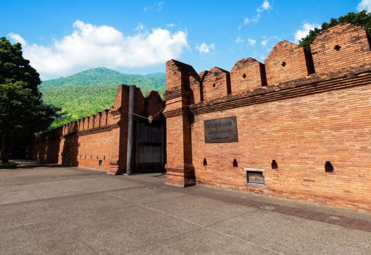 Chiang Mai City Private Tour With Lunch Buffet and Ticket - Booking Details