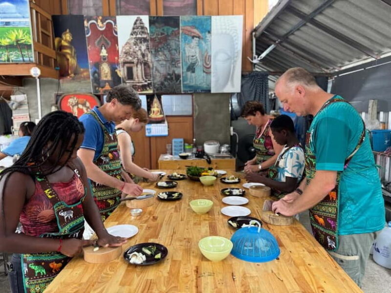 Chiang Mai: Cooking Class with Market and Pickup - FAQ