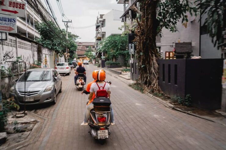 Chiang Mai : Discover Chiang Mais After Dark by Vespa Tour - Key Points