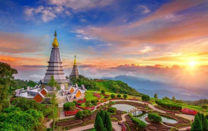 Chiang Mai: Doi Inthanon Park Waterfall Guided Car Tour - Visiting Historical and Architectural Sites
