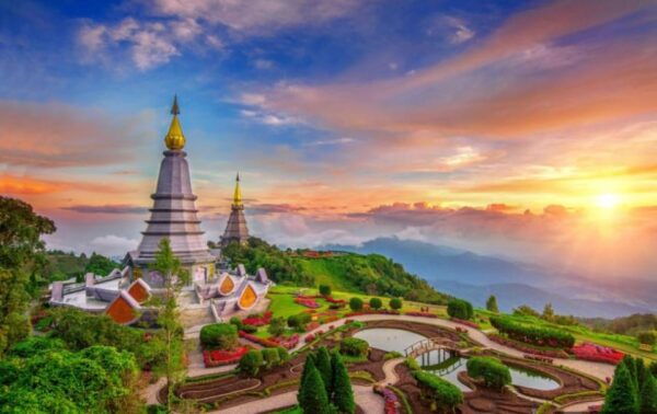 Chiang Mai: Doi Inthanon Park With Kew Mae Pan Hike Day Trip - Important Information