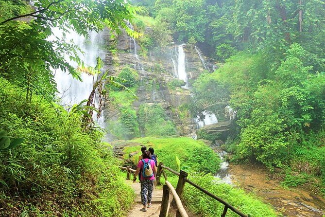 Chiang Mai: Doi Inthanon, Waterfalls, and Hill Tribe Village - The Guide and Group Dynamic