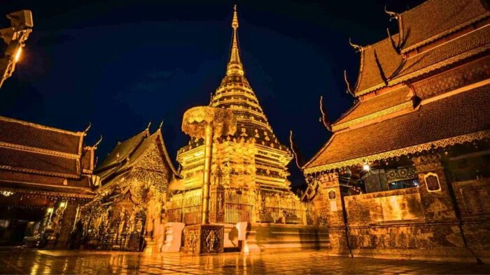 Chiang Mai: Doi Suthep and Wat Pha Lat Temple Evening Tour - Experiencing the Evening Ambiance