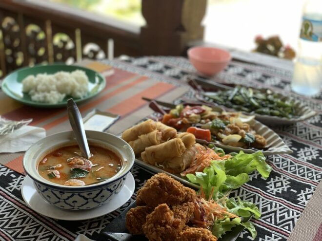 Chiang Mai: Doi Suthep Temple and Sticky Waterfall Tour - Review Summary