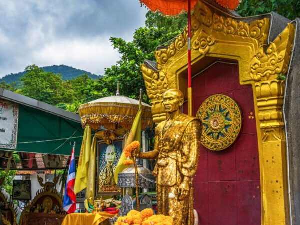 Chiang Mai: Doi Suthep, Wat Umong, and Pha Lat Sunrise Tour - The Sum Up
