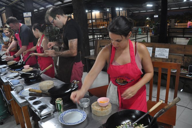 Chiang Mai Evening Thai Cooking Class - Learn Authentic Thai Recipes From Scratch