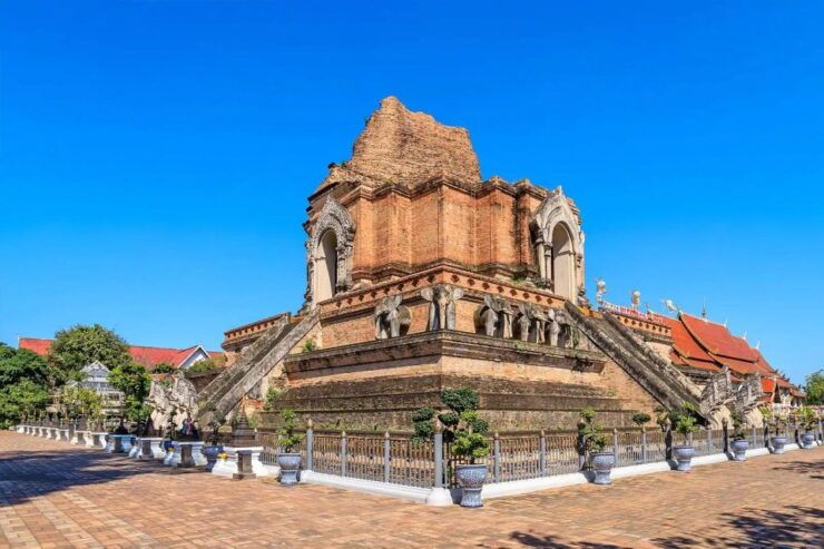 Chiang Mai: Exploration of Old City by Private Tuk-Tuk - Pickup and Transportation
