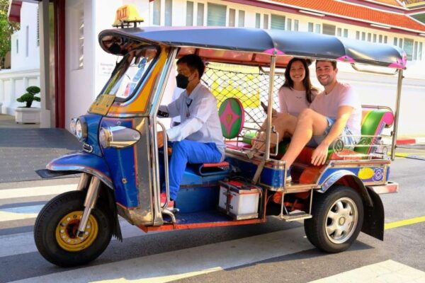 Chiang Mai: Exploration of Old City by Private Tuk-Tuk - Tips for a Memorable Experience