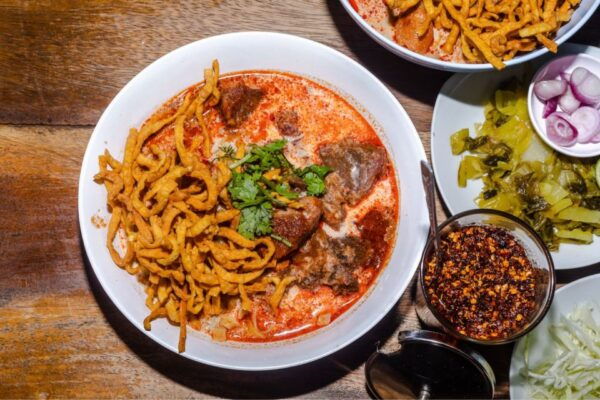 Chiang Mai Food Tour With 15 Tastings - Review Summary