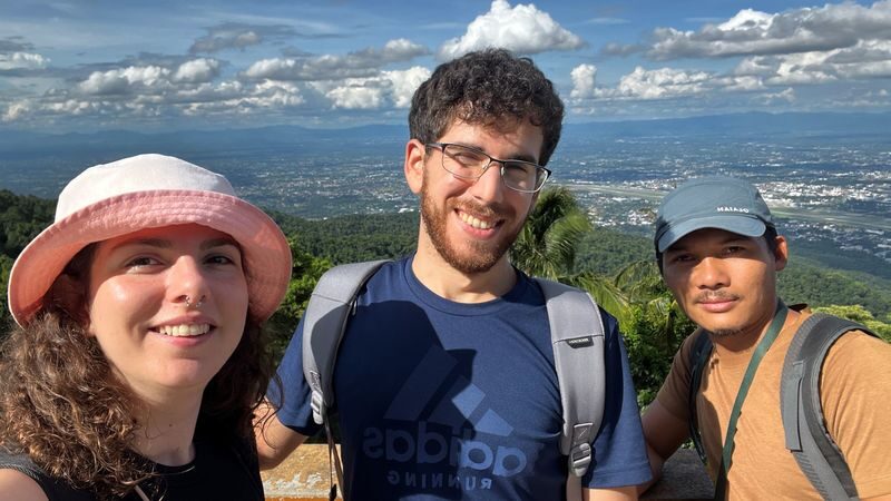 Chiang Mai Half-Day Doi Suthep Hiking Tour - Guides who make the route personal