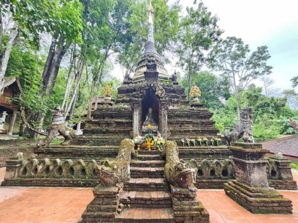 Chiang Mai: Hike Monks Trails, Cliff Jump & Michelin Lunch - What to Bring