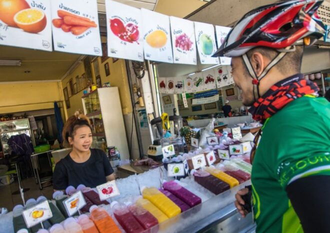 Chiang Mai: Historic Old City 4-Hour Bike Tour - Full Description