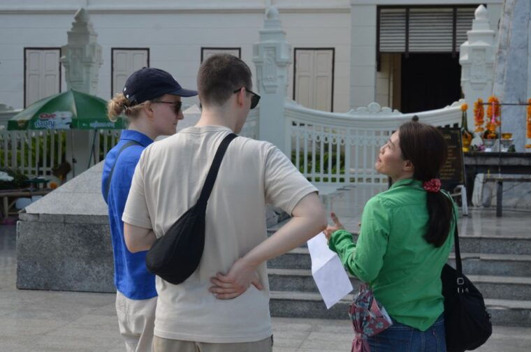 Chiang Mai: Historic Temples and City Guided Walking Tour - Discovering Wat Phra Singh