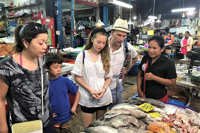 สวัสดีครับ! ยินดีต้อนรับสู่การเรียนรู้เกี่ยวกับครัวไทยครับ - Traditional Thai Ingredients