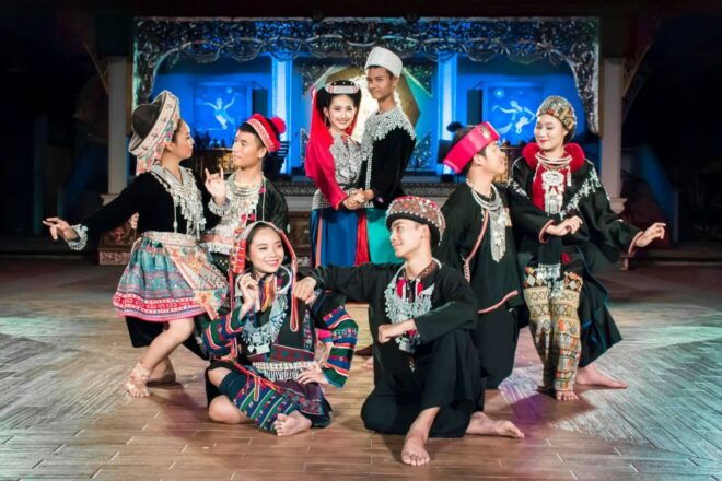 Chiang Mai: Khan Toke Traditional Meal & Dancing Performance - Live Dancing Performance