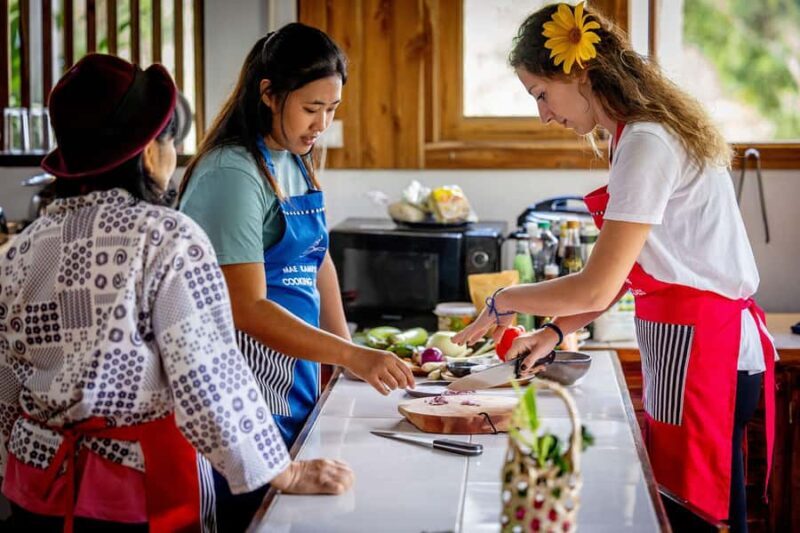 Chiang Mai: Mae Kampong Jungle Hike and Cooking Class - FAQs