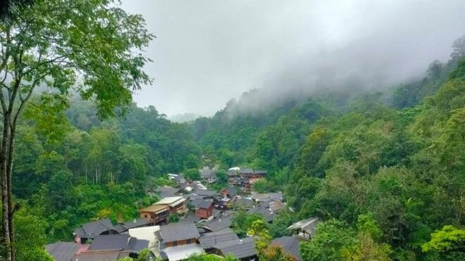 Chiang Mai: Mae Kampong Village, Hot Springs & Bor Sang Tour - Mae Kampong Village Experience