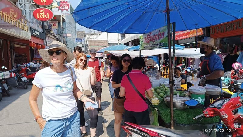 Chiang Mai Michelin Food Walking Tour - The guide makes the difference