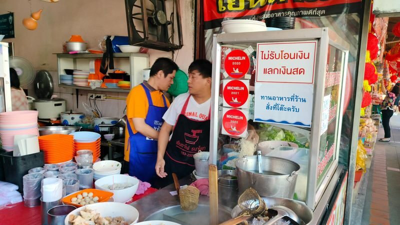 Chiang Mai Michelin Food Walking Tour - Heat, food needs, and practical details