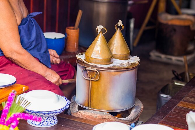 Chiang Mai Michelin Food Walking Tour With Professional Tour Guide - Tour Details