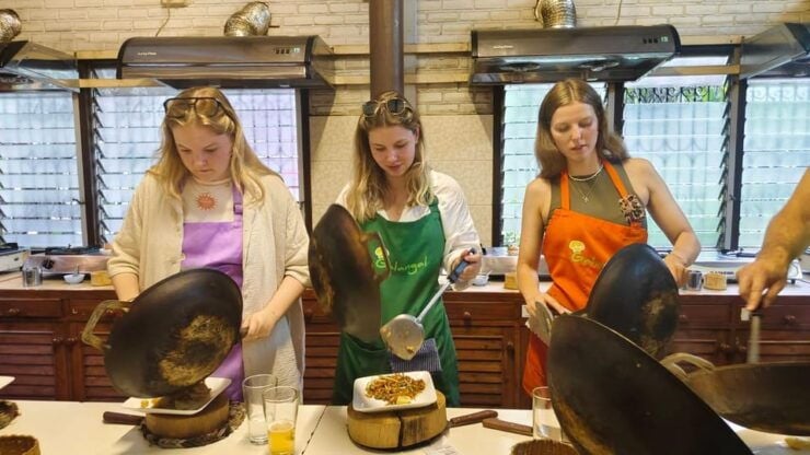 Chiang Mai: Morning Cooking Class With Market Visit - Cooking Class Highlights