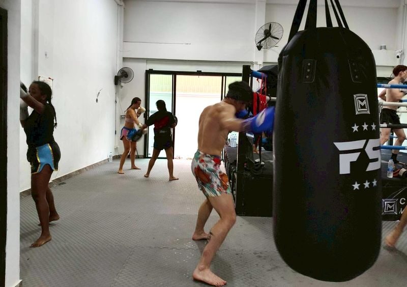 Chiang Mai Muay Thai Boxing Introduction Class for Beginners - A workout, not a sightseeing stop