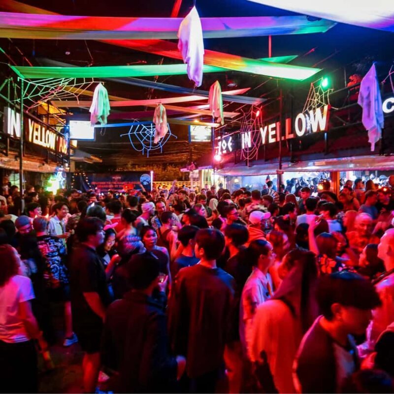 Chiang Mai: Nightlife Walking Tour with Rooftop Views - Good To Know  