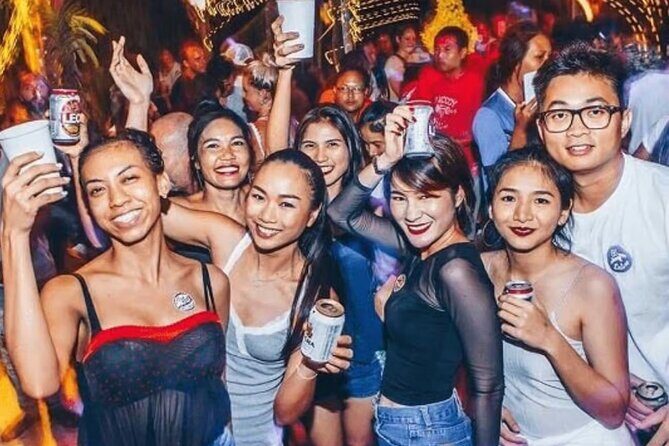 Chiang Mai Nightlife Walking Tour with Rooftop Views - Detailed Breakdown of the Tour Experience