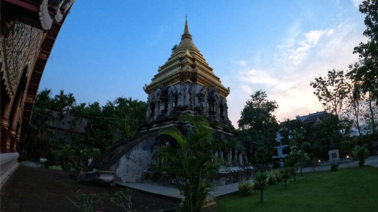 Chiang Mai: Nighttime City Highlights by EV Tram - Tour Booking Details