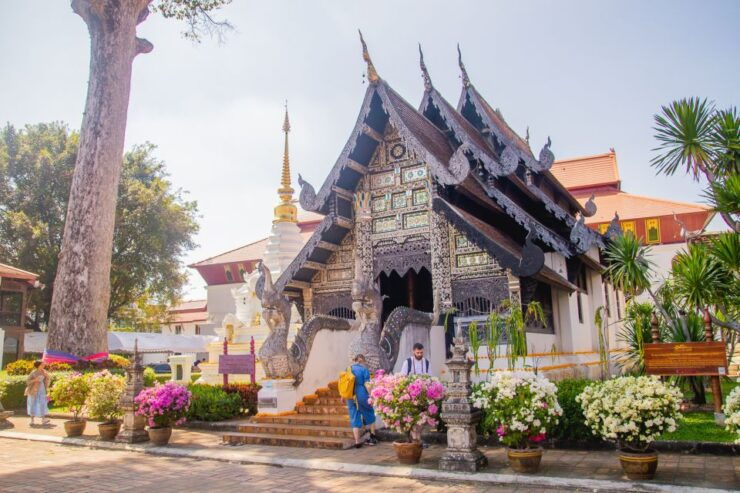 Chiang Mai: Old City and Temples Guided Walking Tour - Activity Details