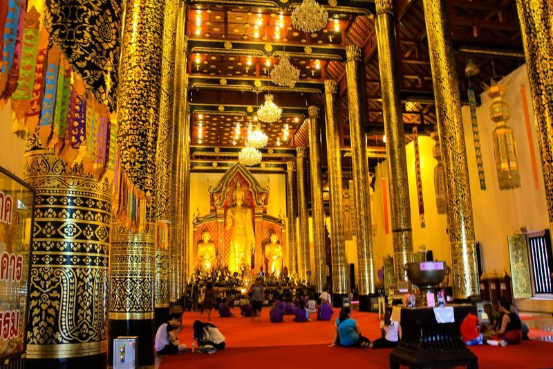 Chiang Mai Old City & Temples Guided Walking Tour - 3 Hrs - Wat Phra Singh: Murals, Gilded Pagodas, and a Fitting Finale
